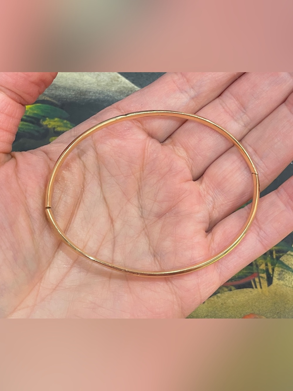 14K Yellow Gold Hinged Bangle